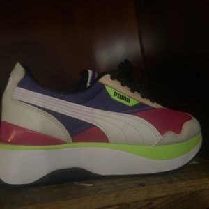 Puma Cruise Rider Flair Women’s 6.5-7 New